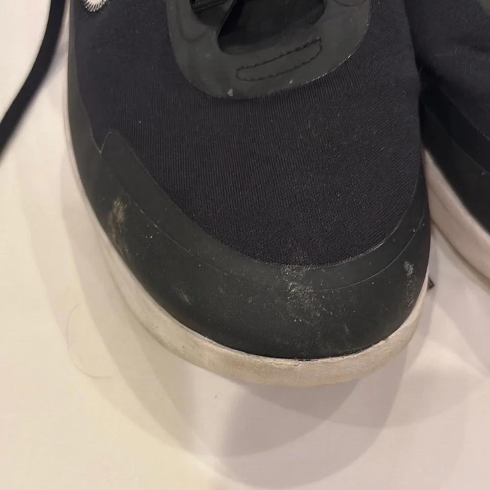 Nike Women Black Sneakers